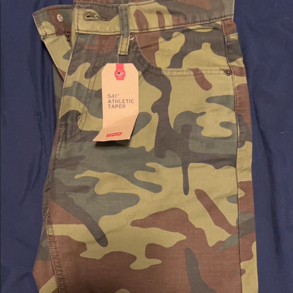 Levi Camo Jeans